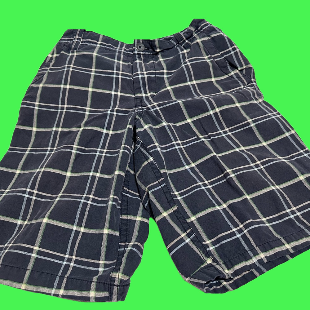 Vintage Aeropostale flat front blue plaid shorts, size 27